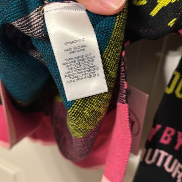 NWT! JUICY by Juicy Couture - Black Logo Sweater - Picture 7 of 8